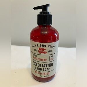 Bath & Body Works Frosted Cranberry Exfoliating Hand Soap Tea Tree Oil Rare HTF